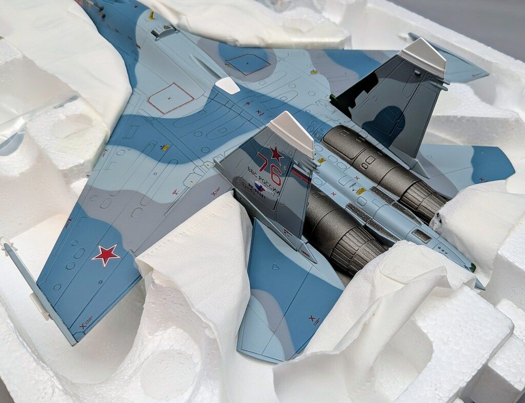 HOBBY MASTER 1/72 Su-27SM フランカーB型 `ロシア航空宇宙軍 2016`