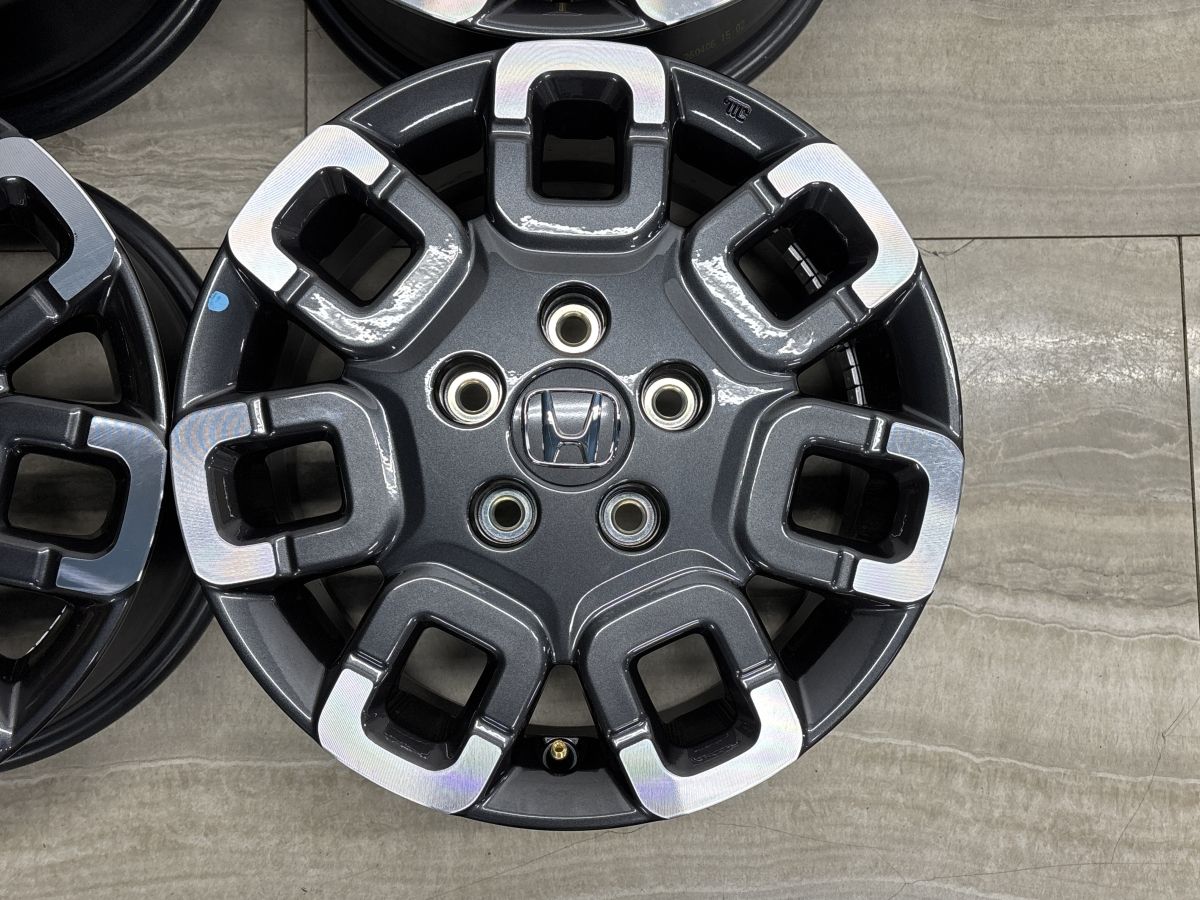 【新品未使用】新型フリードクロスター 15インチ純正アルミホイール 4本セット② 新車外し】ホンダ フリード クロスター 純正 15in 6J +50 PCD114.3 4本