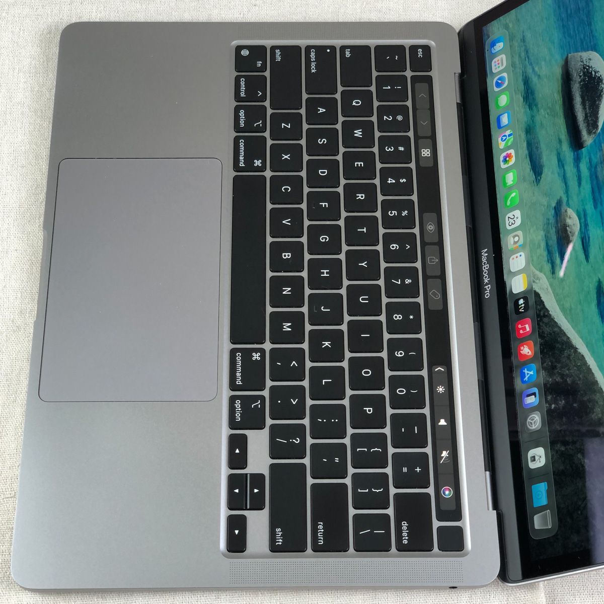 MacBook Pro M2 16GB/512GB (13インチ) 中古 A2338 - メルカリ