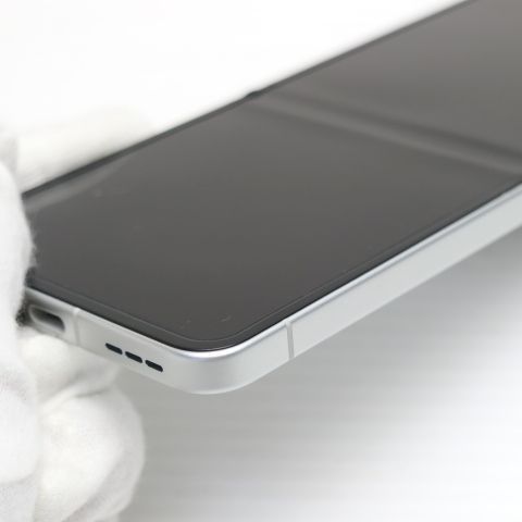 新品同様 SIMフリー Libero Flip ホワイト スマホ ZTE 即日発送 土日祝
