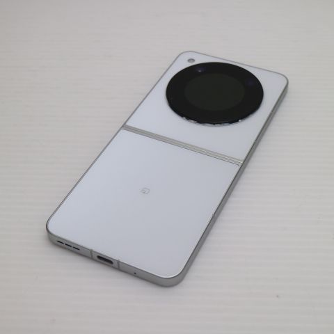 新品同様 SIMフリー Libero Flip ホワイト スマホ ZTE 即日発送 土日祝