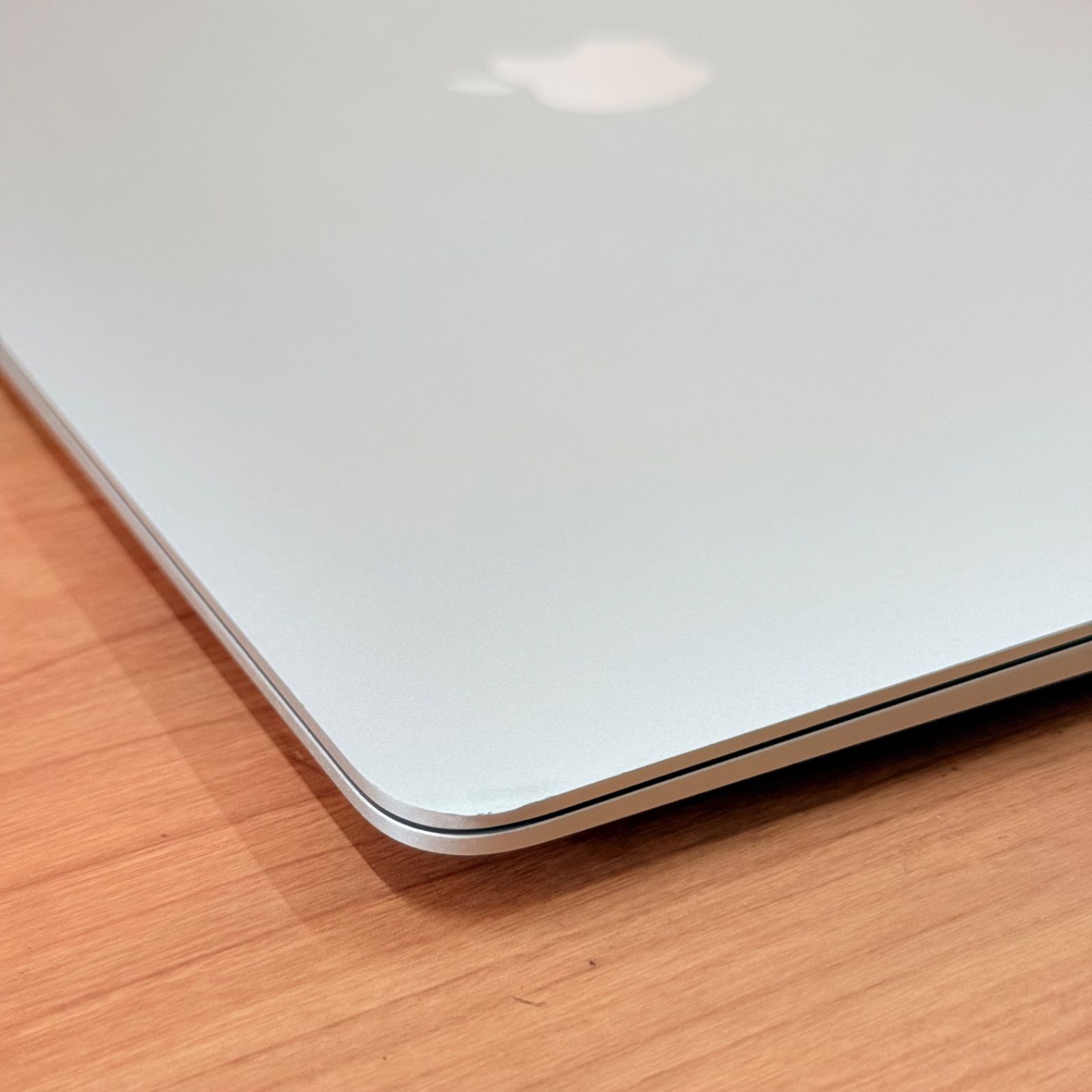 バッテリー良好】 MacBook air 13インチ 2020 Apple M1 8GB 256GB 動画
