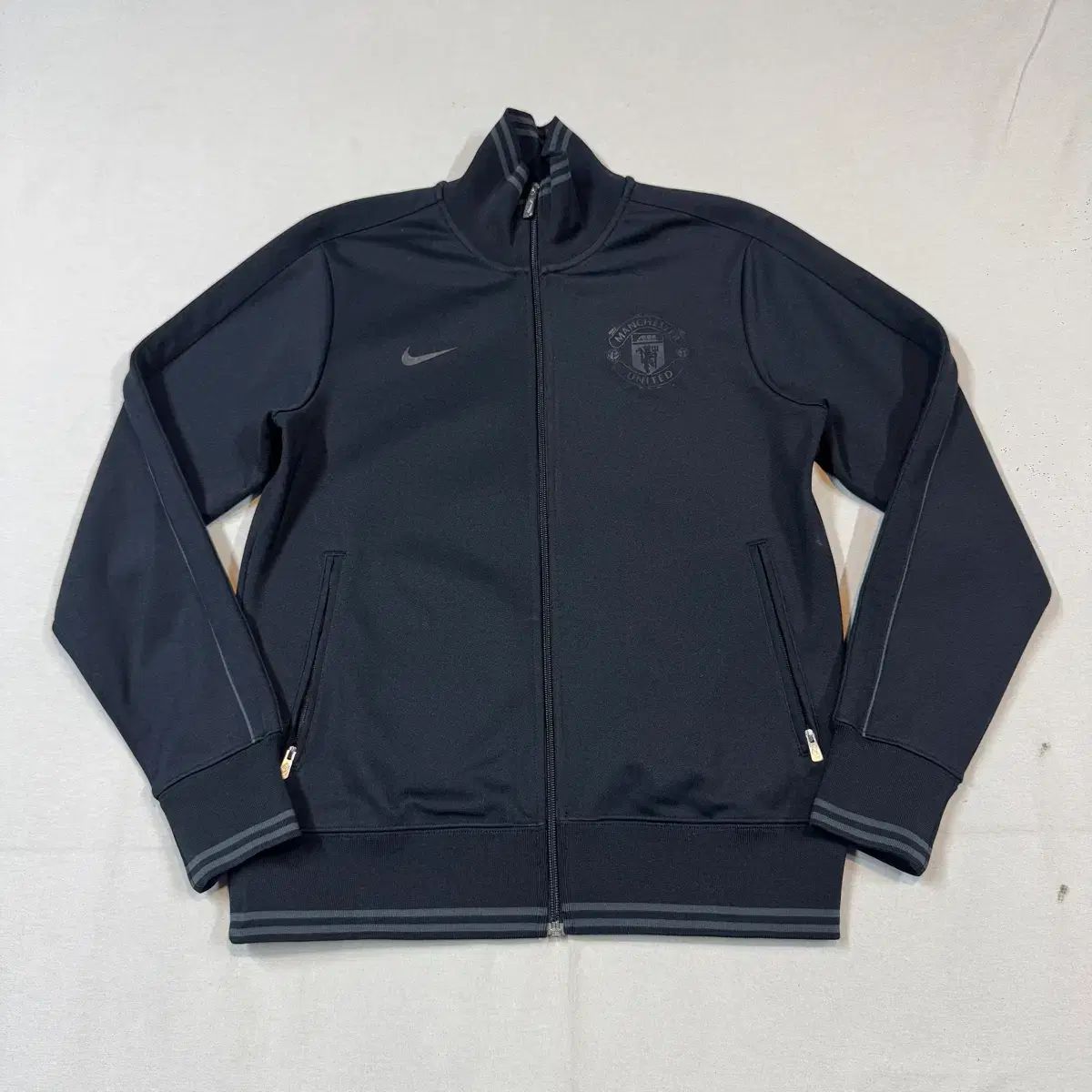 L) NIKE マンチェスター・ユナイテッドFC ジップアップ ジャージ トラックジャージ ブラック