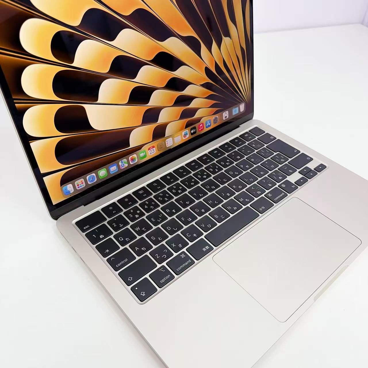 美品】MacBook Air M2 16GB 512GB スターライト - メルカリ