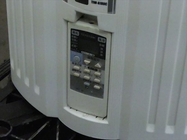 トヨトミ/TOYOTOMI☆窓用ルームエアコン冷房専用☆TIW-A180C 管N29939