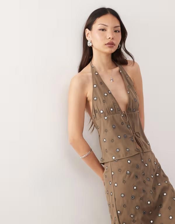 ウィークデイ レディース トップス タンクトップ スパンコール ホルター Weekday halter neck top with mirror sequin embellishment part o