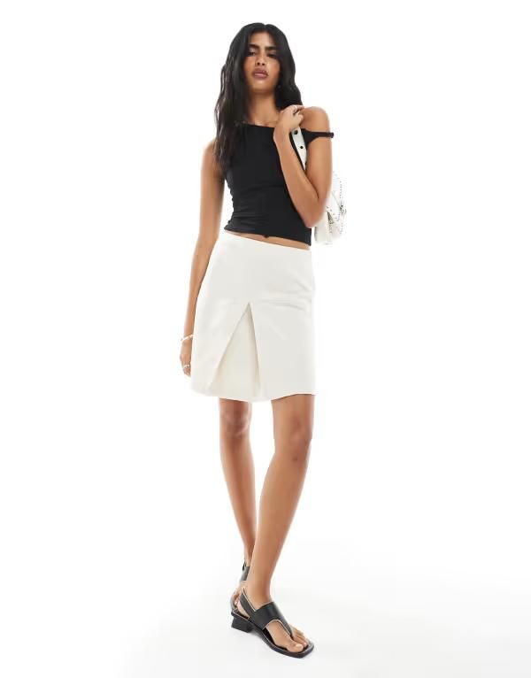 エイソス レディース ボトムス スカート コットン ASOS DESIGN cotton twill awkward length skirt in ecru ECRU エクリュ