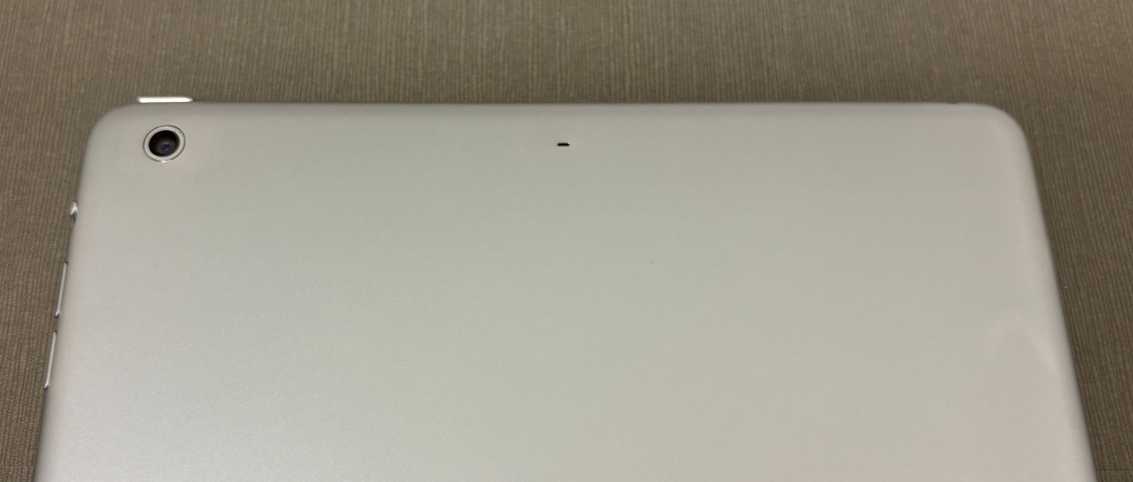 iPad Air 第1世代 16GB シルバー Wi-Fiモデル -SP881- - メルカリ