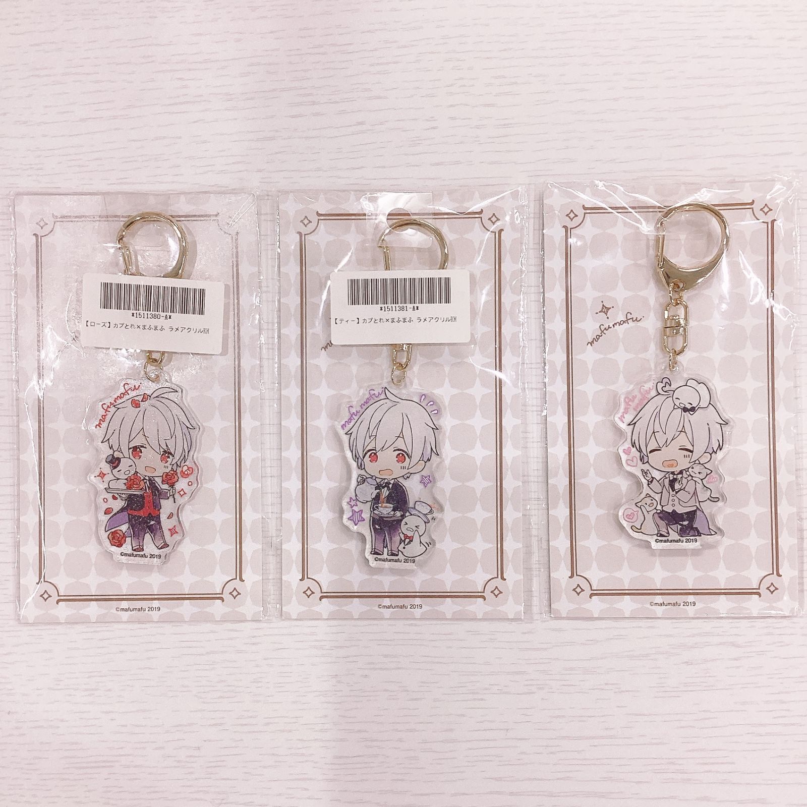 3種セット カプとれ×まふまふ ラメアクリルキーホルダー - メルカリ
