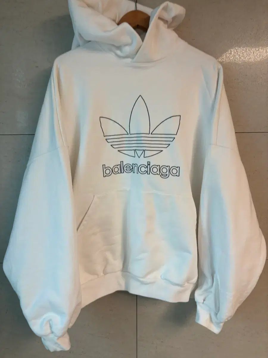 百貨店購入 アディダス バレンシアガ フードTシャツ