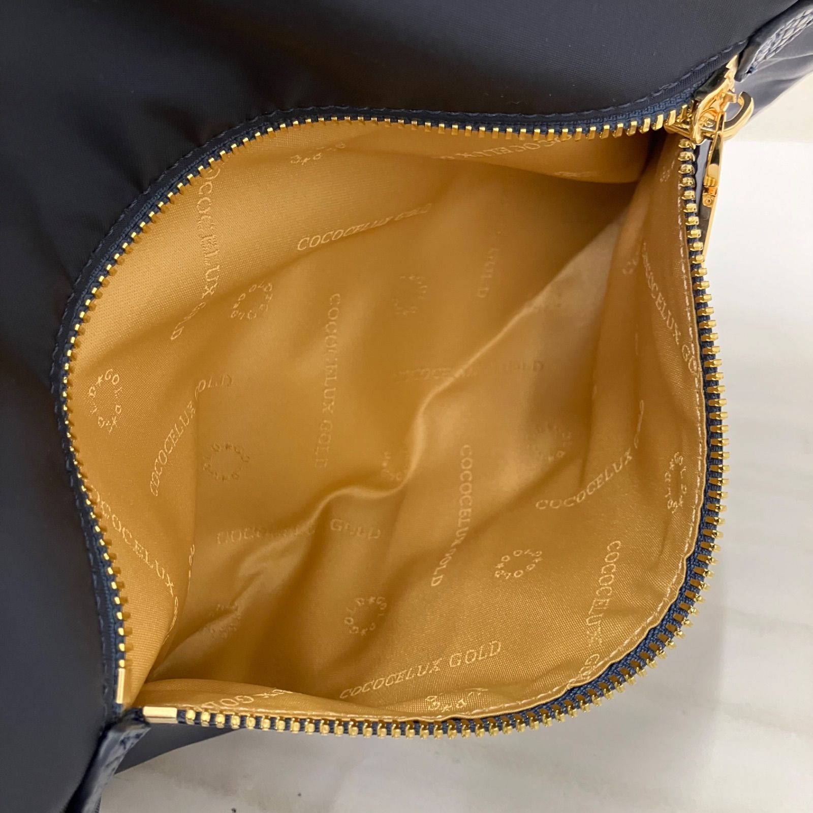 5288【良品】 COCOCELUX GOLD ココセリュックスゴールド ハンドバッグ