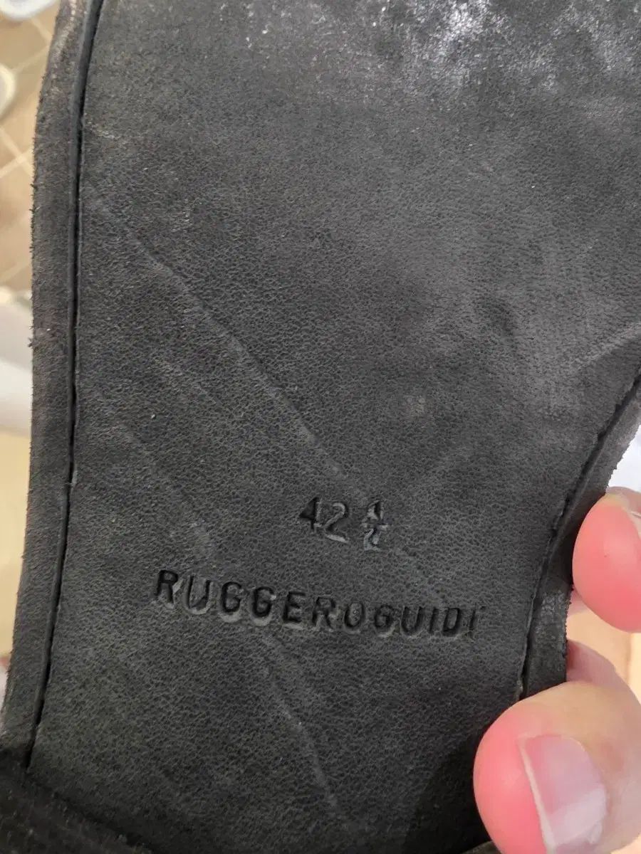 GUID(グイディ) 992x 42 5 サイズ 新品 商品 出品