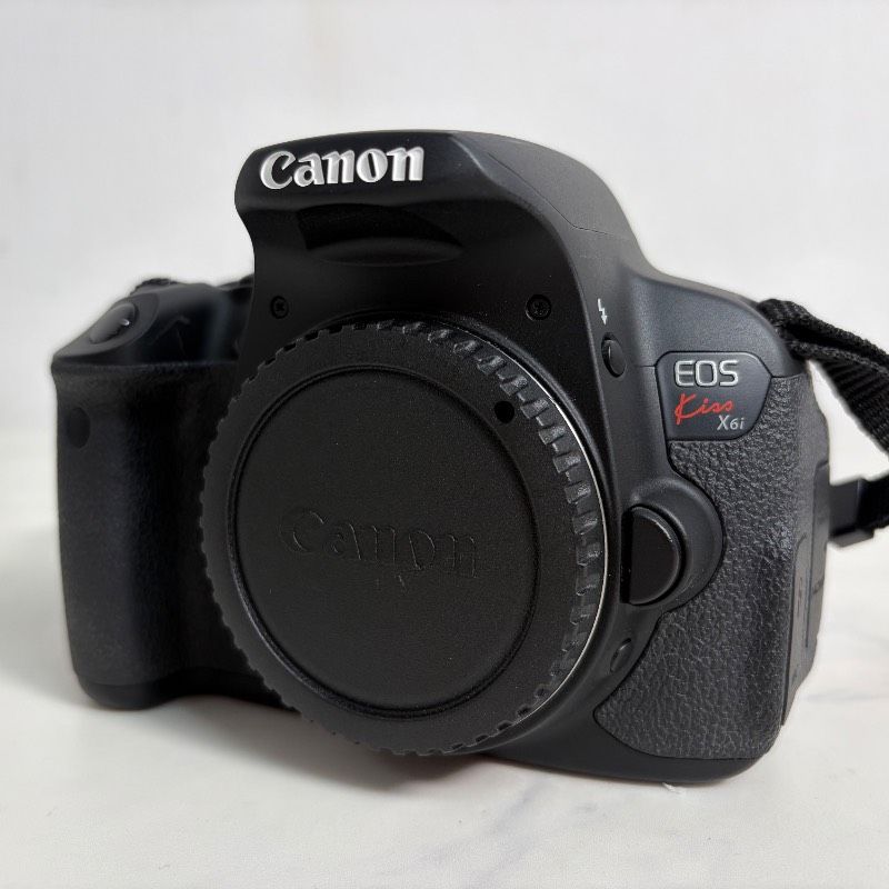 【動作品】CANON キャノン EOS Kiss x6i ボディ デジタルー眼レフカメラ 1017T