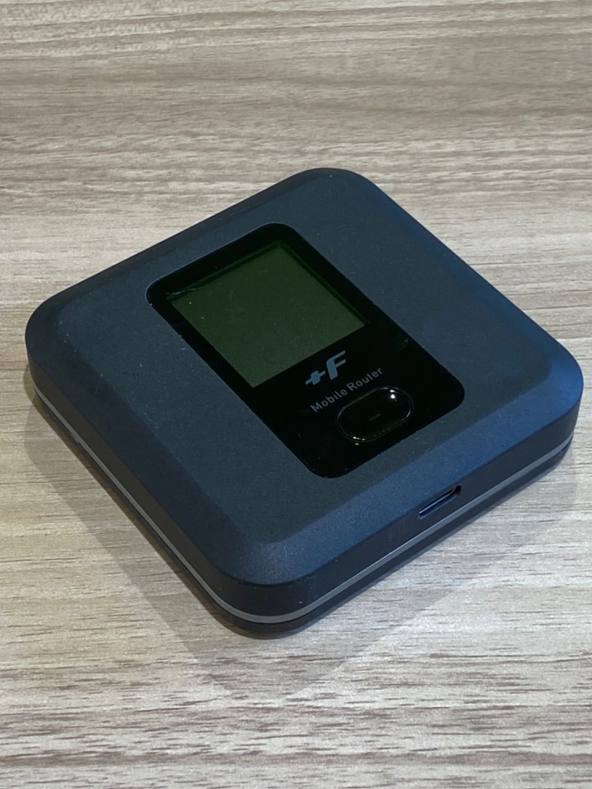 バッテリーレス対応】中古 FS040W SIMフリー WiFiルーター - メルカリ