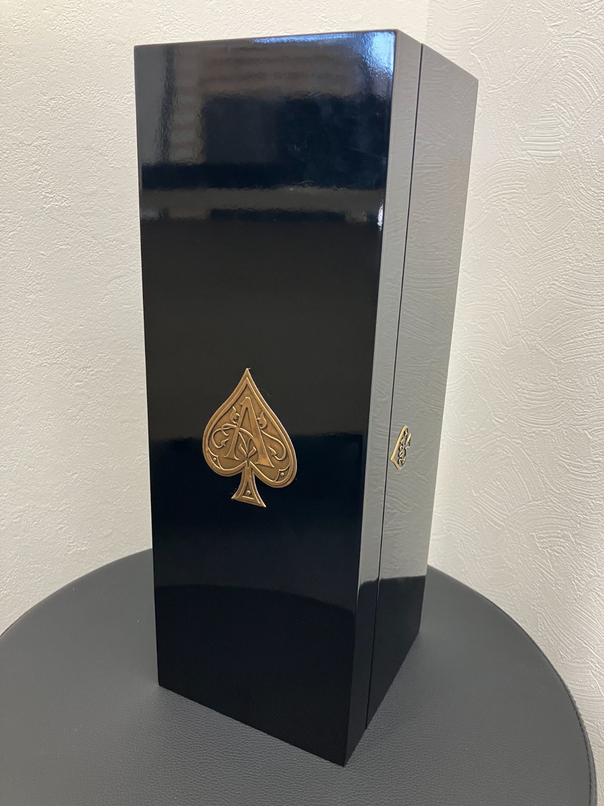 Armand de Brignac 2021 シャンパンボトルケース - メルカリ