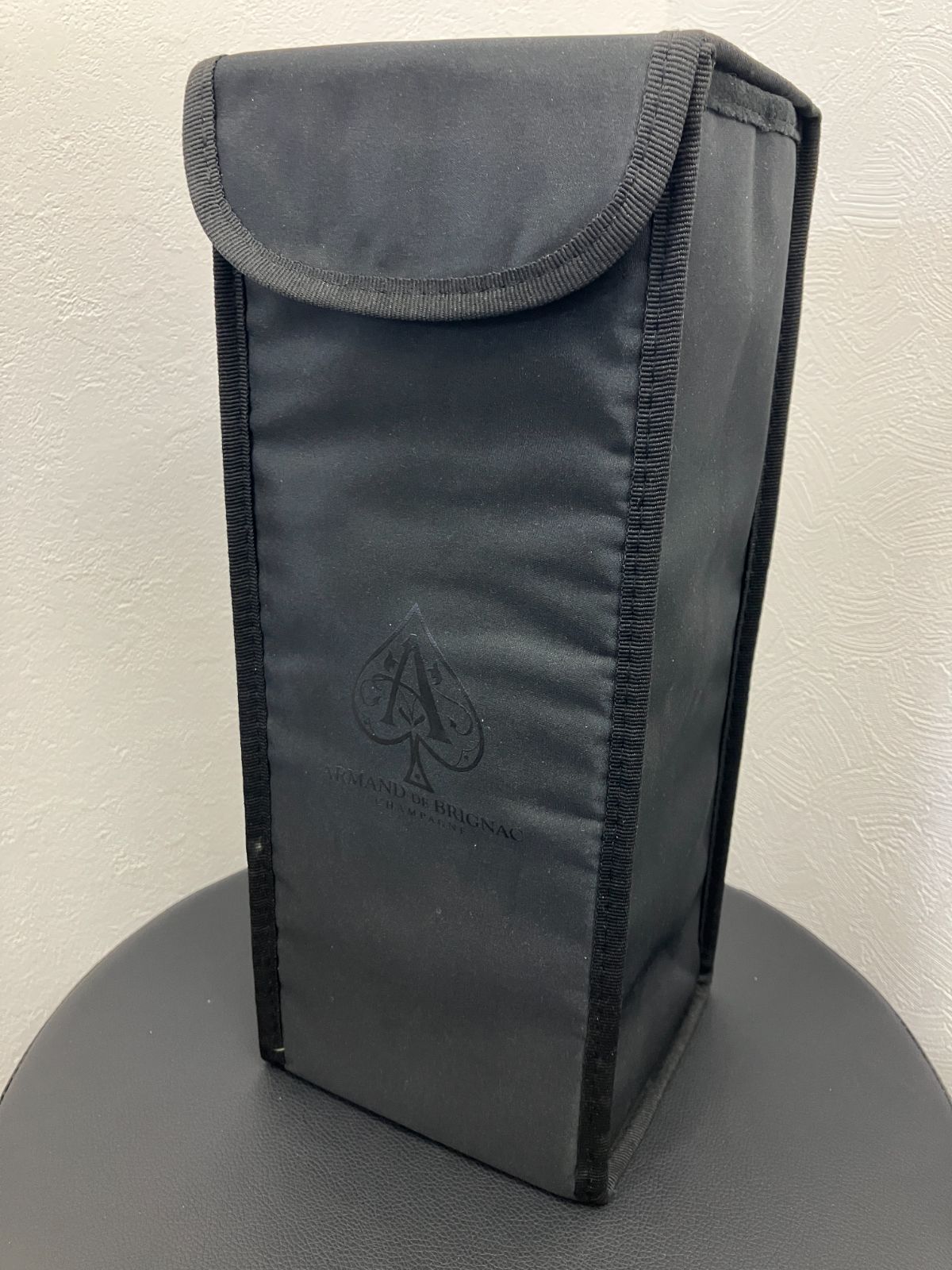 Armand de Brignac 2021 シャンパンボトルケース - メルカリ