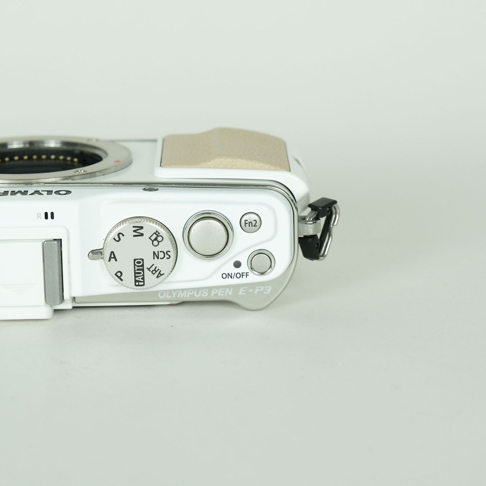 美品 | シャッター数2,500回] OLYMPUS PEN E-P3 ボディ ホワイト 