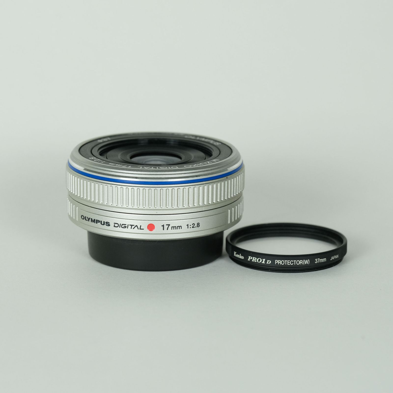 [良品 | フィルター付] OLYMPUS M.ZUIKO DIGITAL 17mm F2.8 シルバー | マイクロフォーサーズマウント