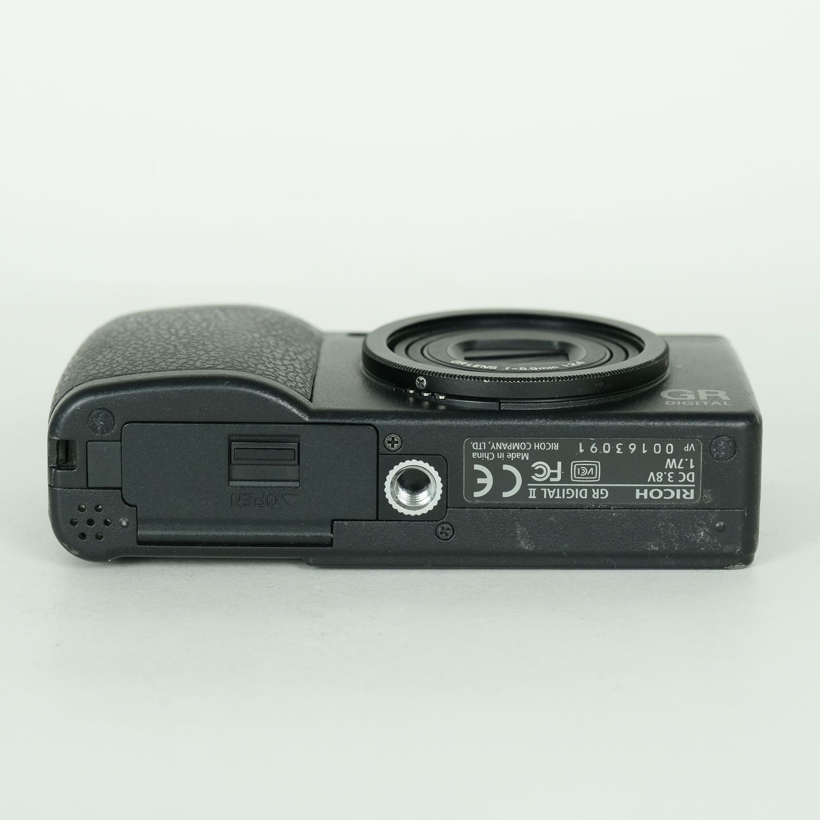 並品 | シャッター数1,630回] RICOH GR DIGITAL II | コンパクト