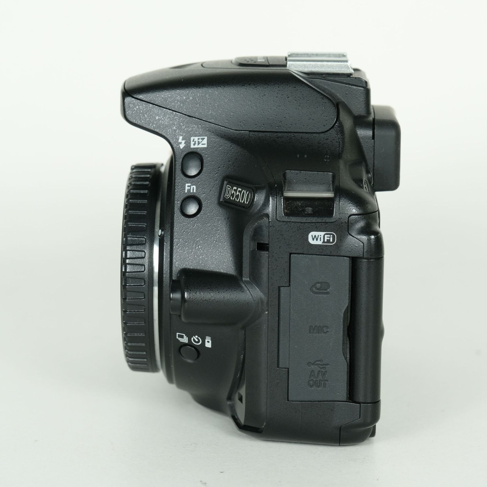 良品 | シャッター数26,780回] Nikon D5500 | Nikon Fマウント - メルカリ