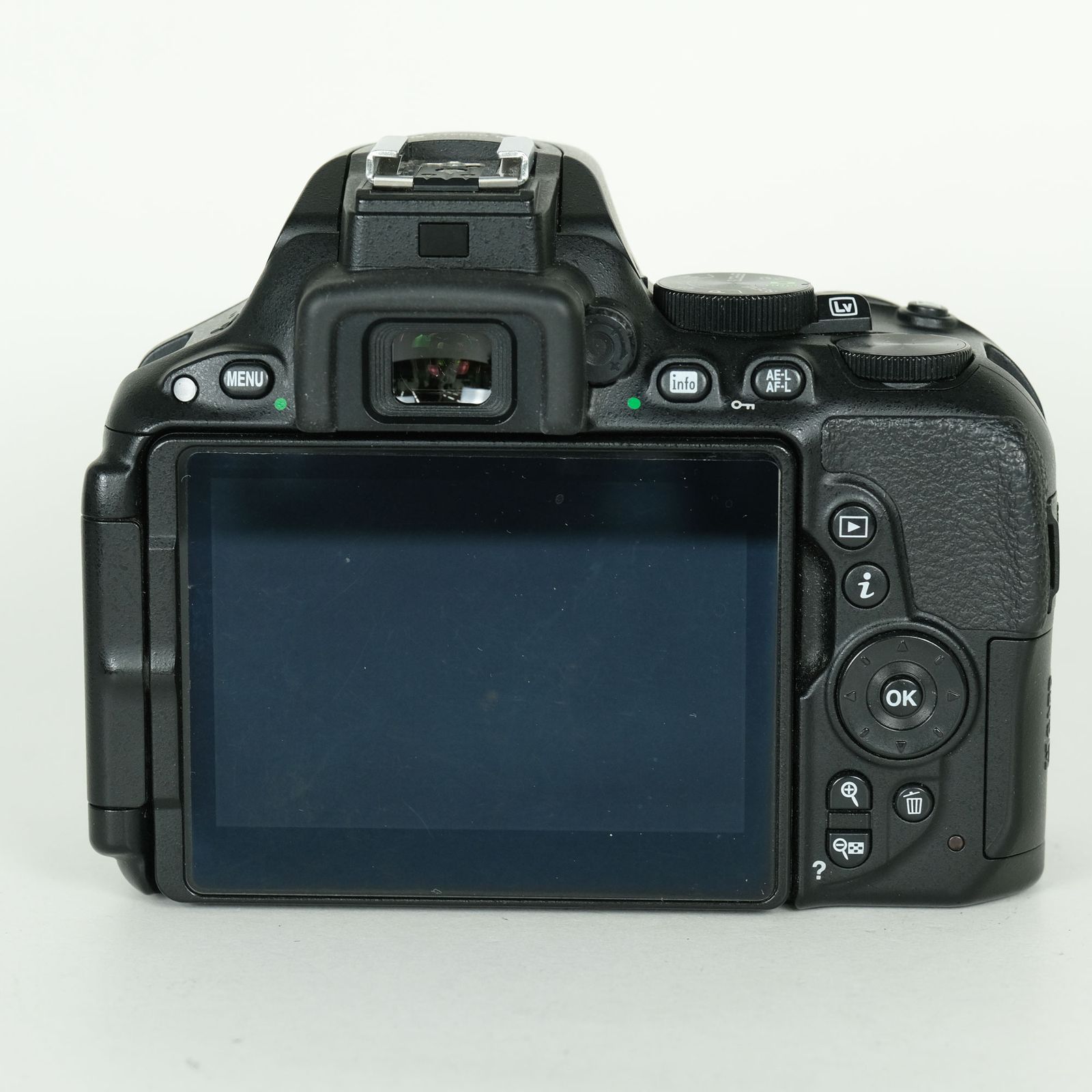 良品 | シャッター数26,780回] Nikon D5500 | Nikon Fマウント - メルカリ