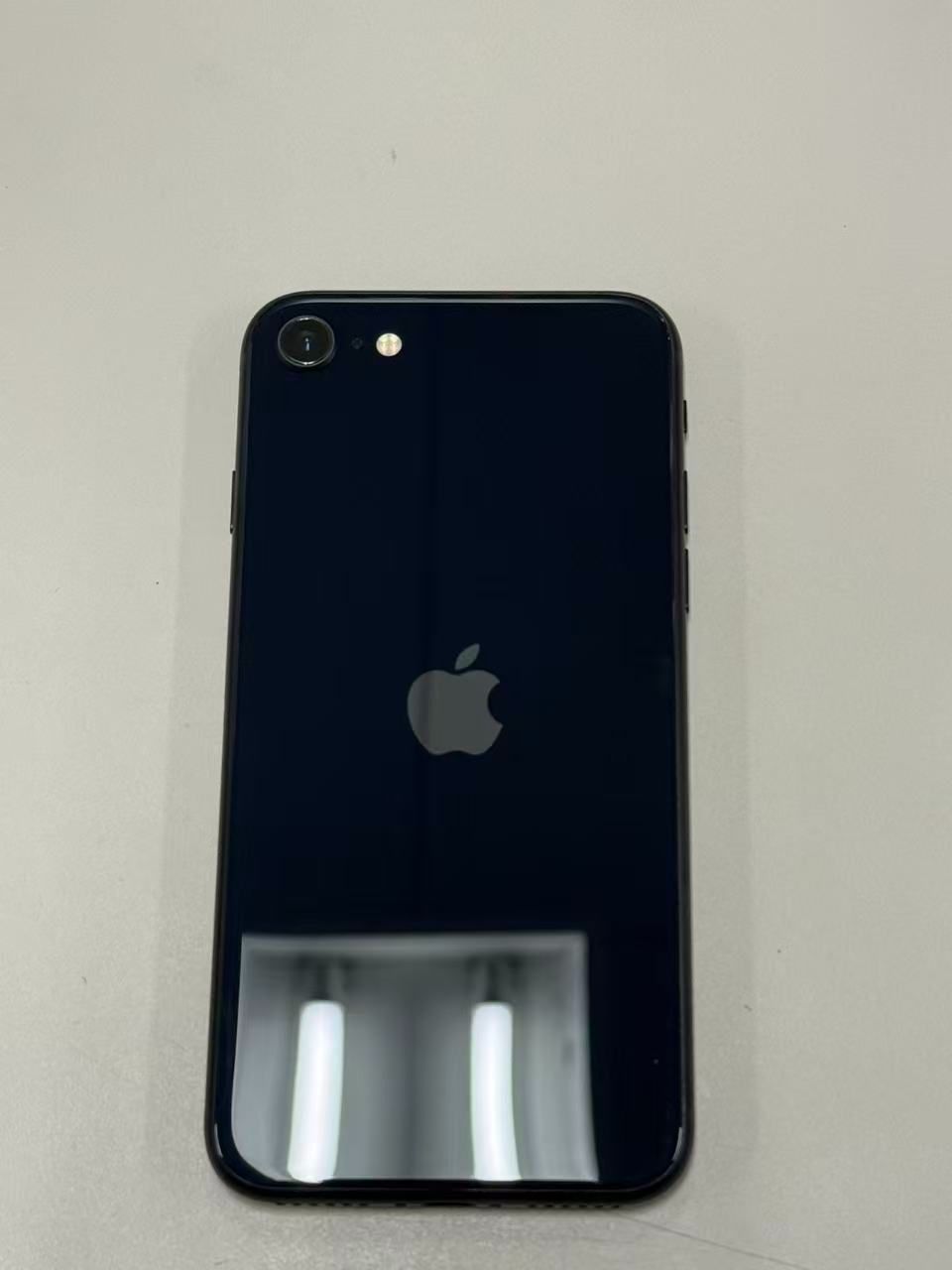 極美品 電池96%SIMフリー iPhone SE(第3世代) 64GB - メルカリ
