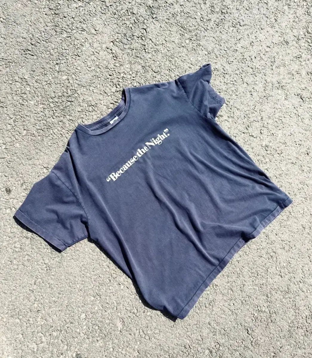 4 DONUT REVENGE Tシャツ ネイビー