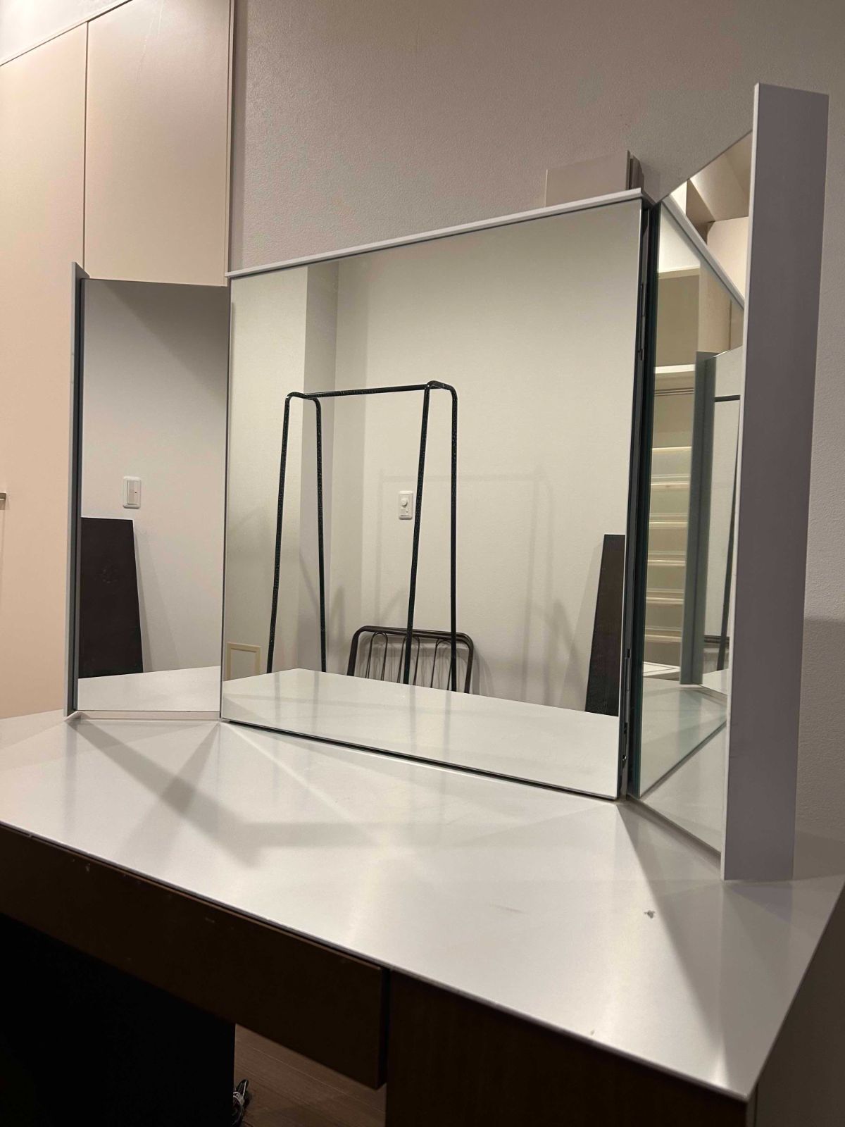 Cassina ixc / カッシーナイクスシー ドレッサー / MAKE UPメイク