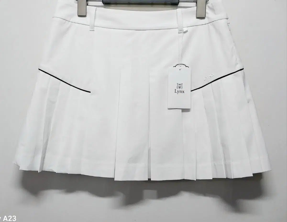 Lynx（リンクス）機能性 ゴルフ スパンデックス 接触冷感 プリーツ スカート（正規品 新品）