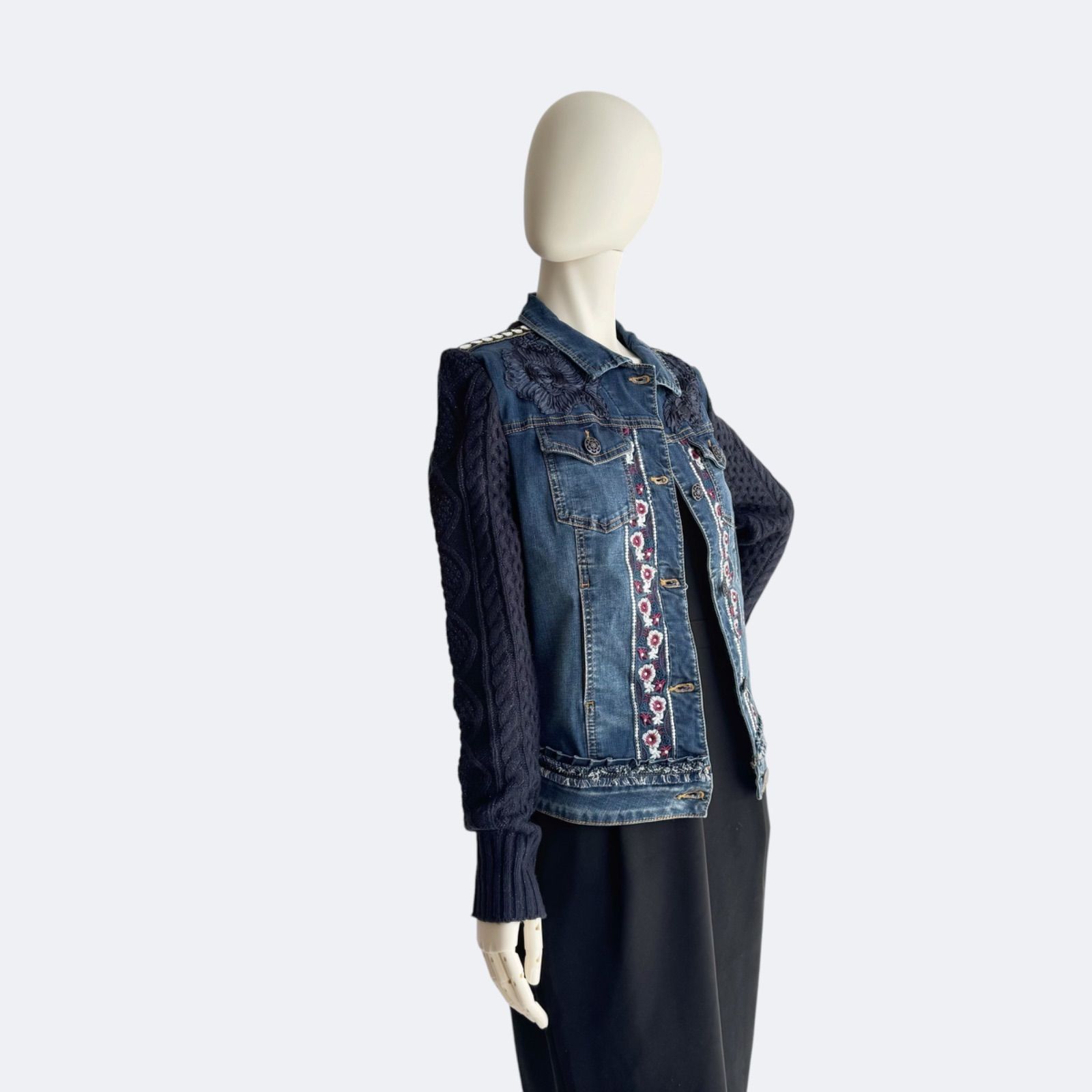 Desigual デシグアル デニムジャケット ブルゾン レディース 刺繍 6,080円