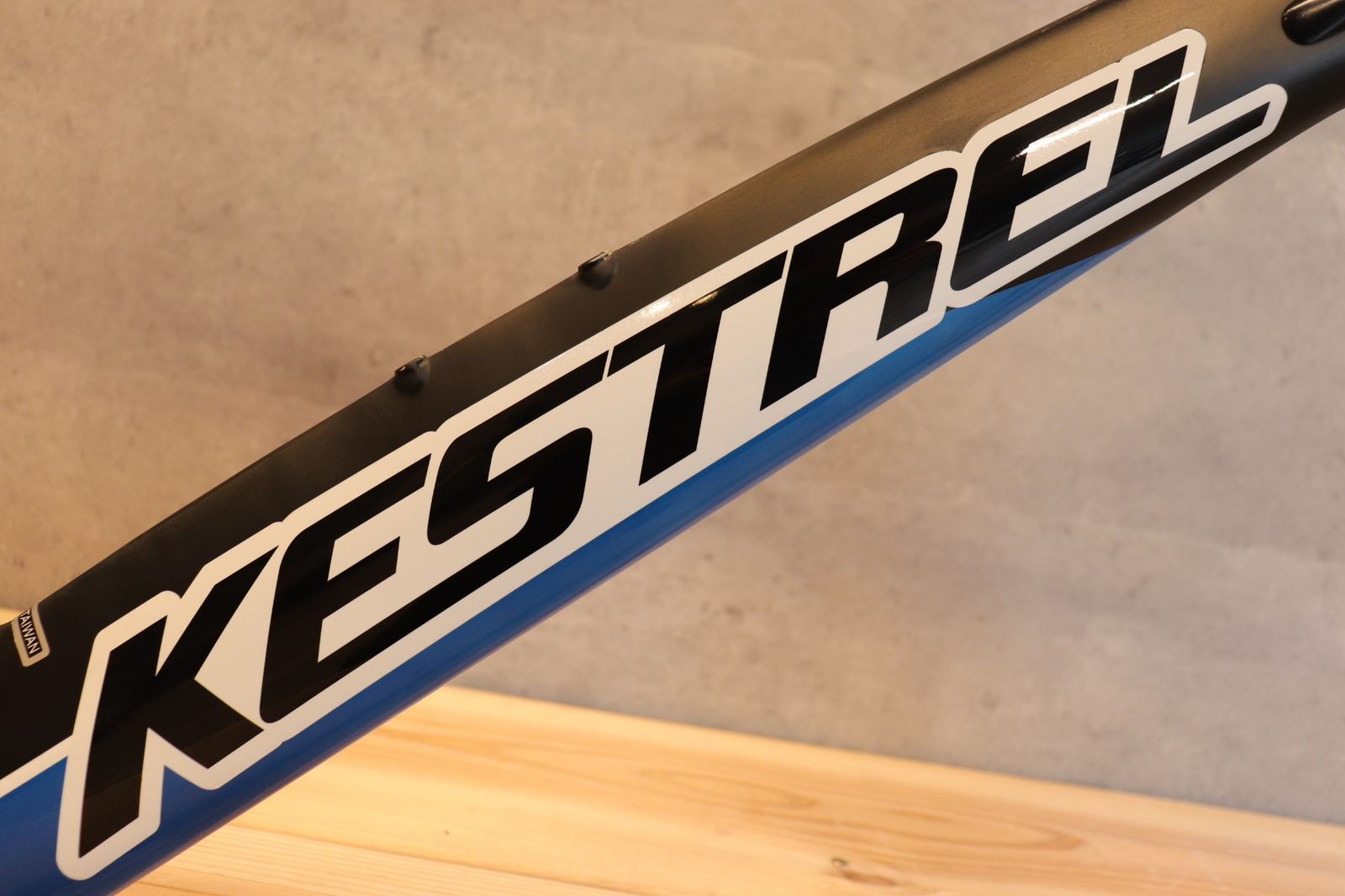 直接引取ケストレル タロン TTバイク 52サイズ KESTREL talon