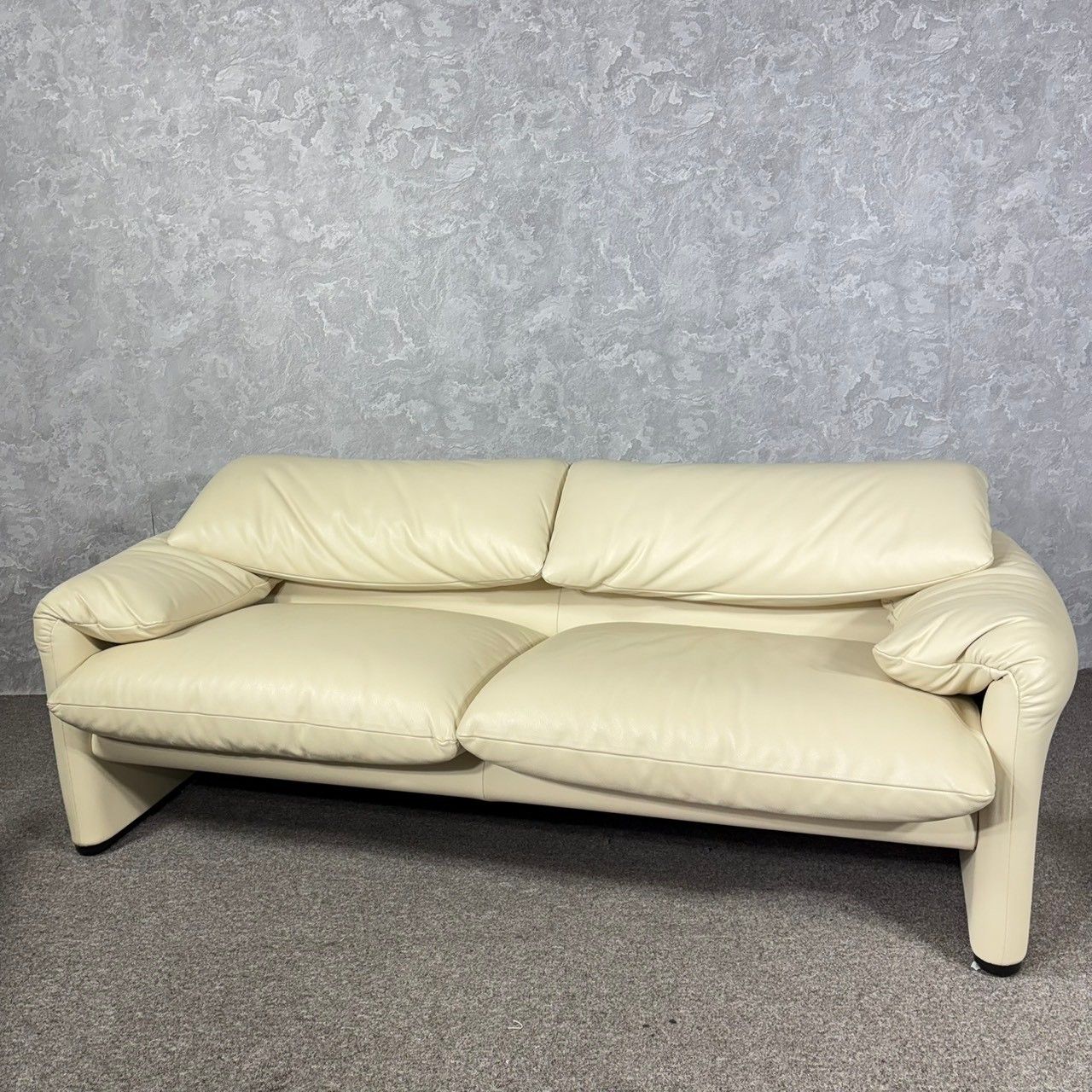 Cassina カッシーナ マラルンガ 本革 2人掛けワイド ソファ 高級家具 