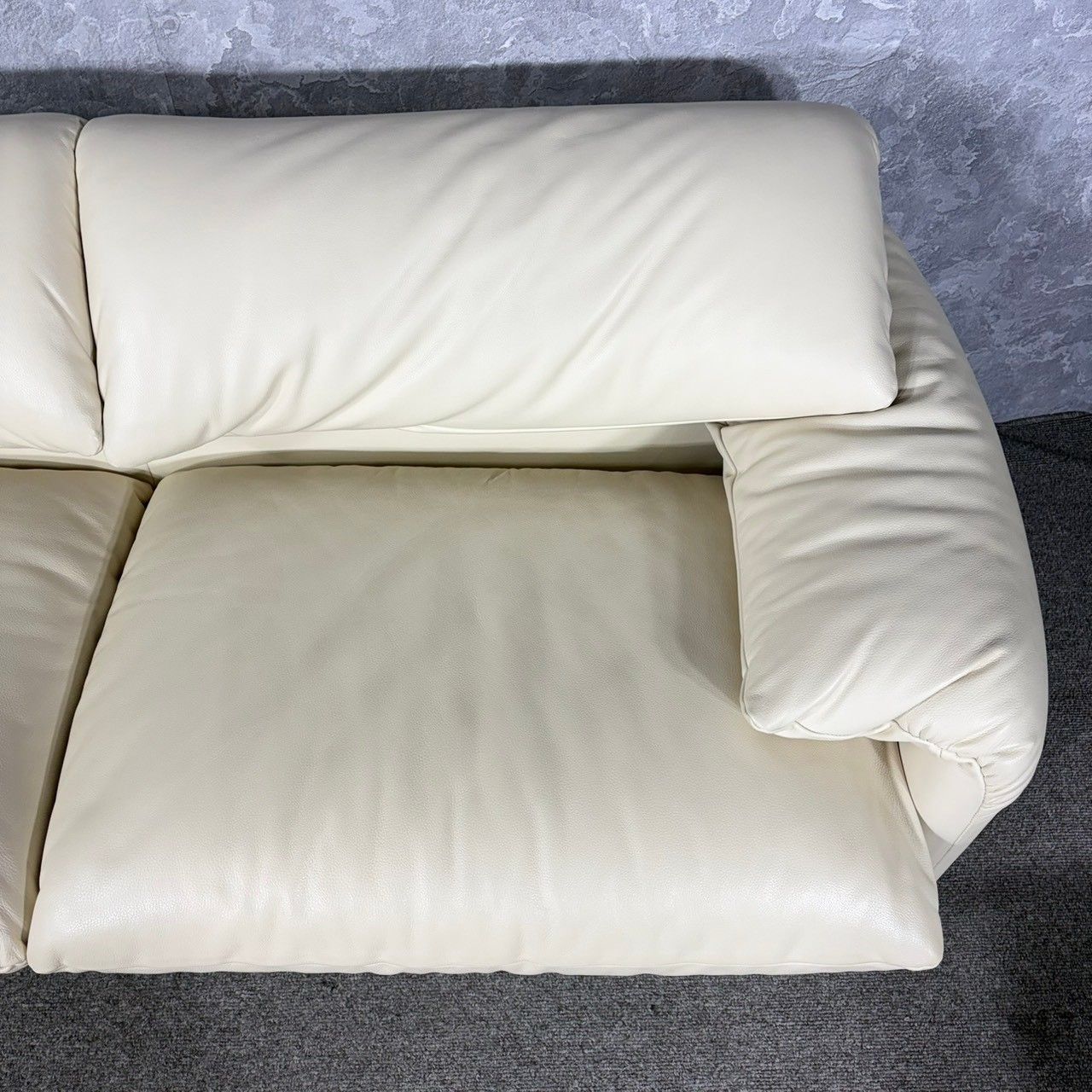 Cassina カッシーナ マラルンガ 本革 2人掛けワイド ソファ 高級家具