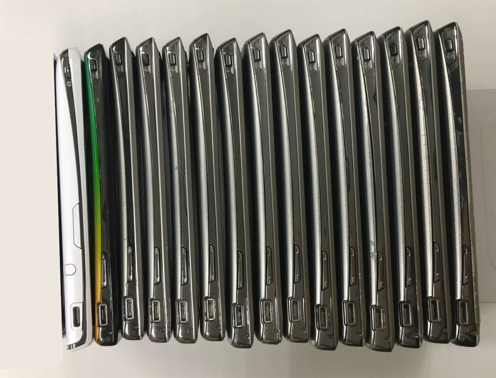 15台セット Xperia SO-01Cx14台 SO-02Cx2台 起動可能確認 ジャンク品 バラ