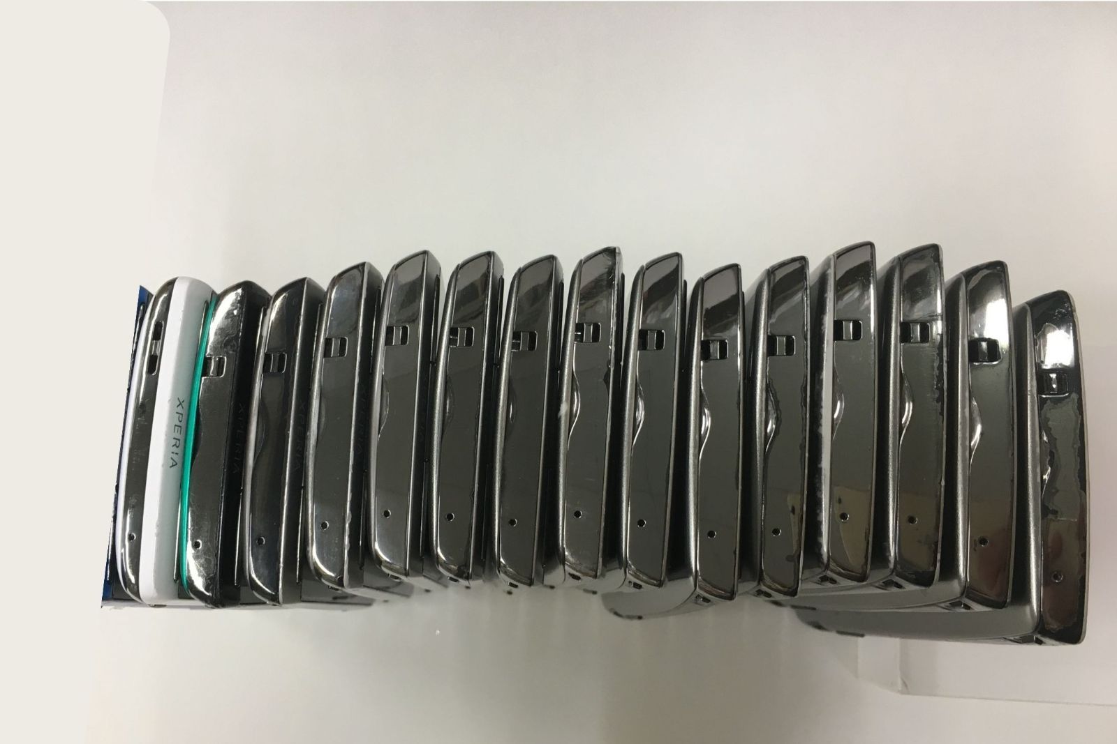 15台セット Xperia SO-01Cx14台 SO-02Cx2台 起動可能確認 ジャンク品 バラ