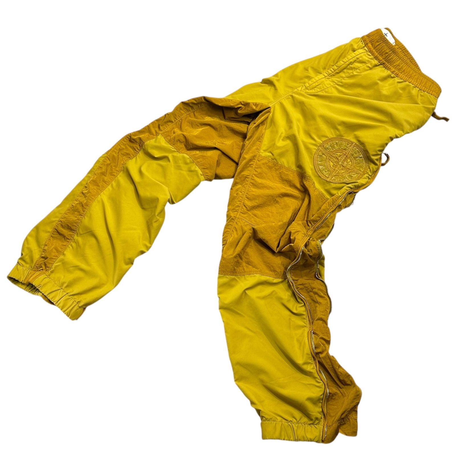 STONE ISLAND(ストーンアイランド) 24AW BRUSHED NYLON PANTALONE 