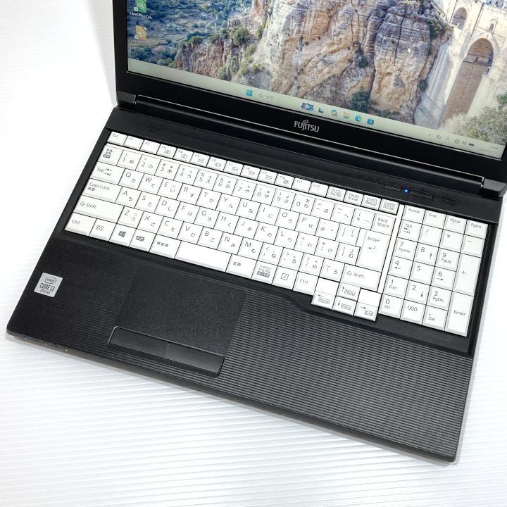 富士通 LIFEBOOK A5510/DX Corei3 第10世代 SSD240GB 初期設定済