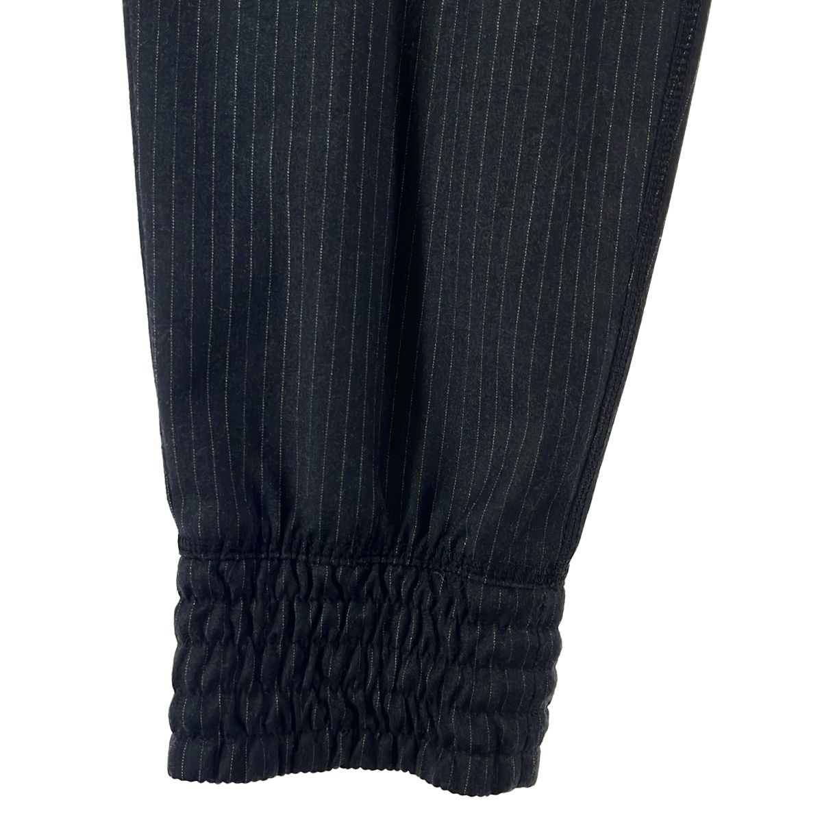 【定価92400円】新品未使用✨ニールバレット　バイカーパンツ　黒　Mサイズ Neil Barrett / ニールバレット | ストライプ ジョガーパンツ | 44