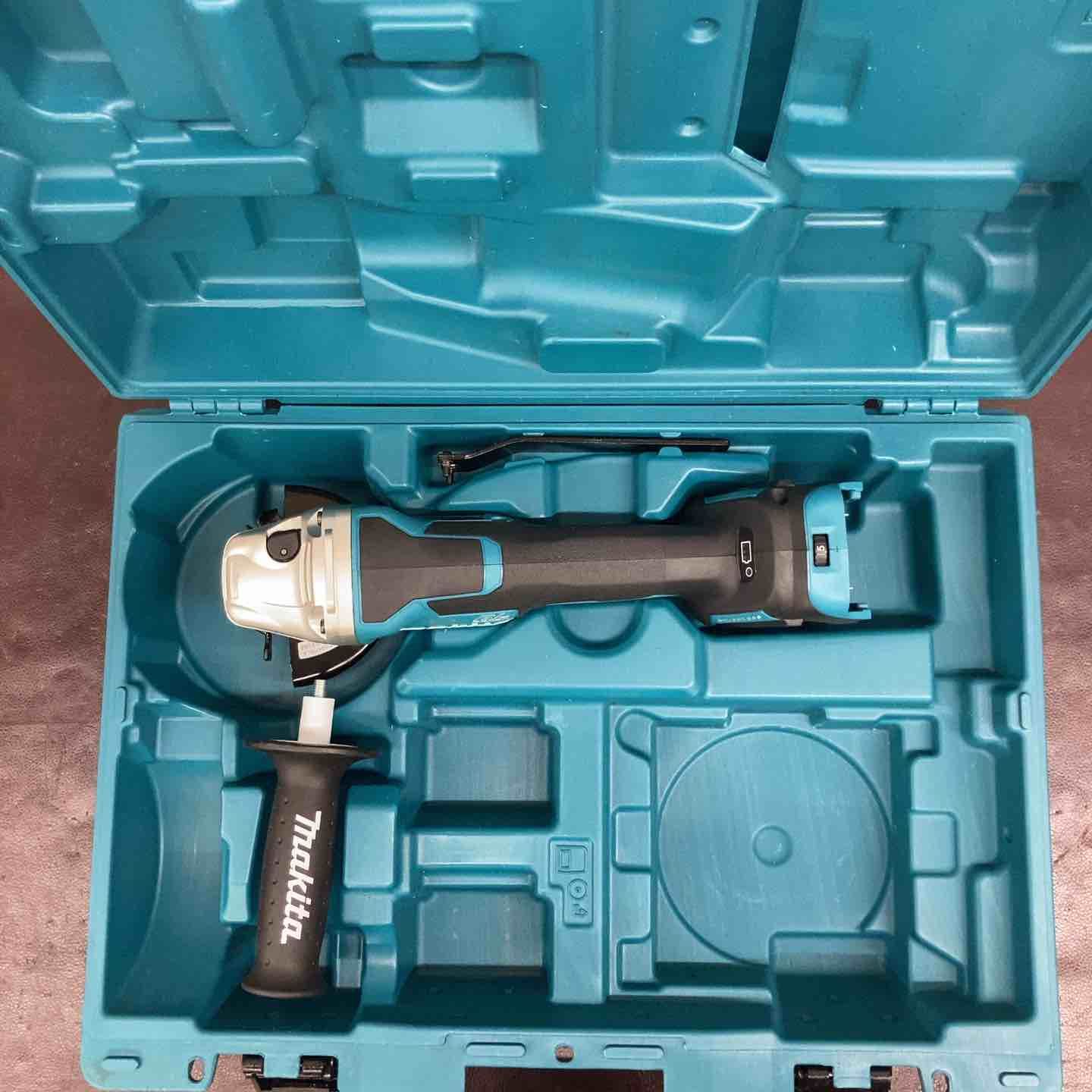 【中古品】マキタ(makita) 100mmコードレスディスクグラインダ GA418DZ ケース付属【東大和店】