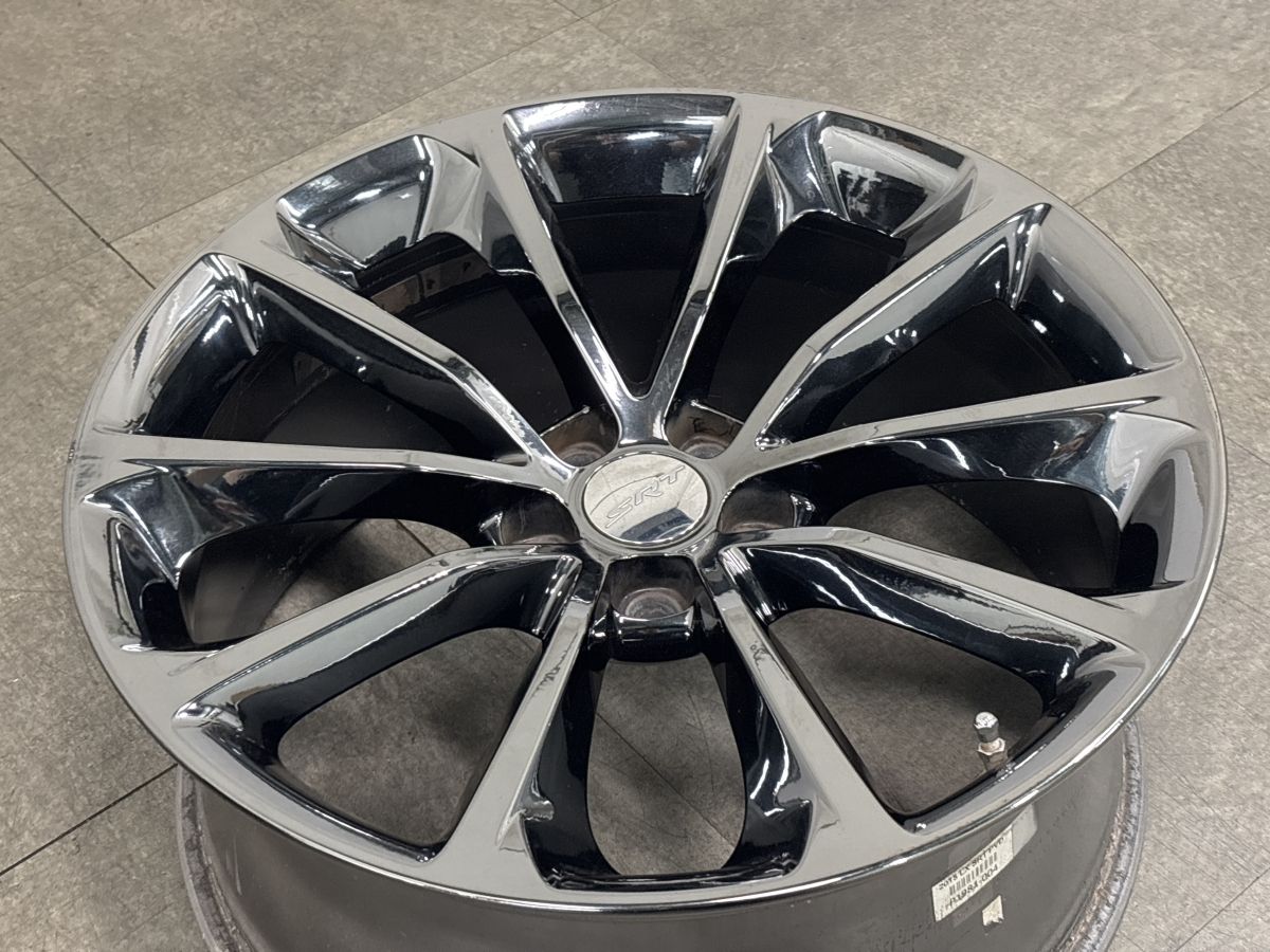 希少】クライスラー 300c SRT8 後期 純正 20in 9J +25.5 PCD115 1本 