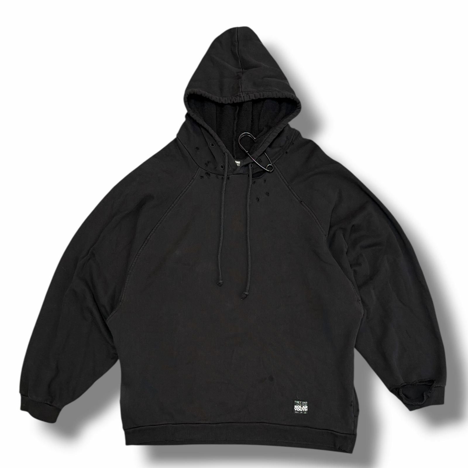 RAF SIMONS パーカー ブラック RAF SIMONS 20AW Destroyed Oversized Hoodie With Big Pin デストロイ
