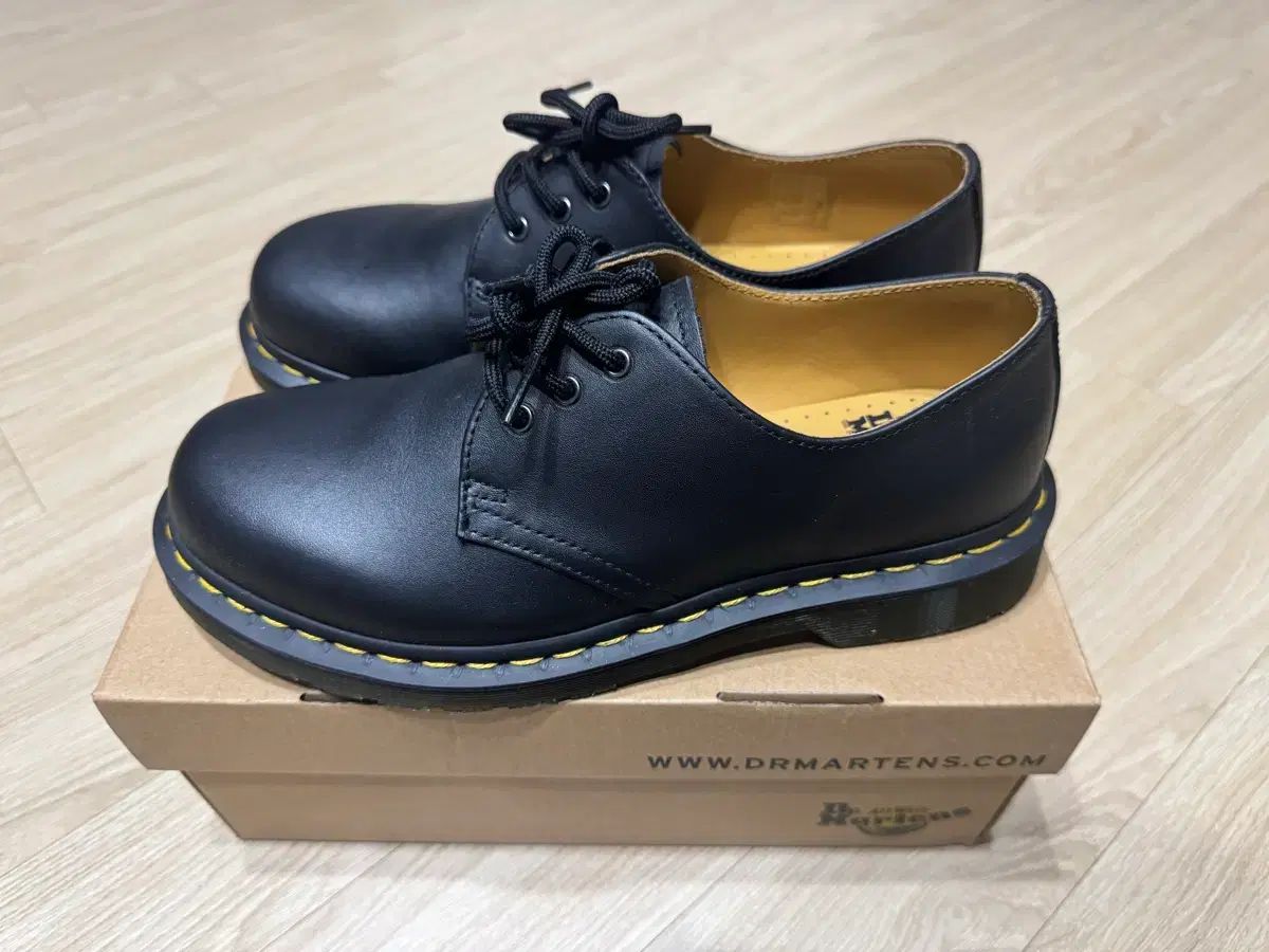 DR. MARTENS 1461 ナッパ 250 出品