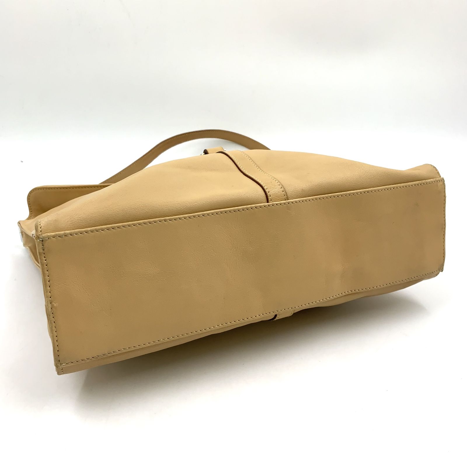 GUCCI ジャッキー ロゴ金具 レザー ベージュ ワンショルダーバッグ