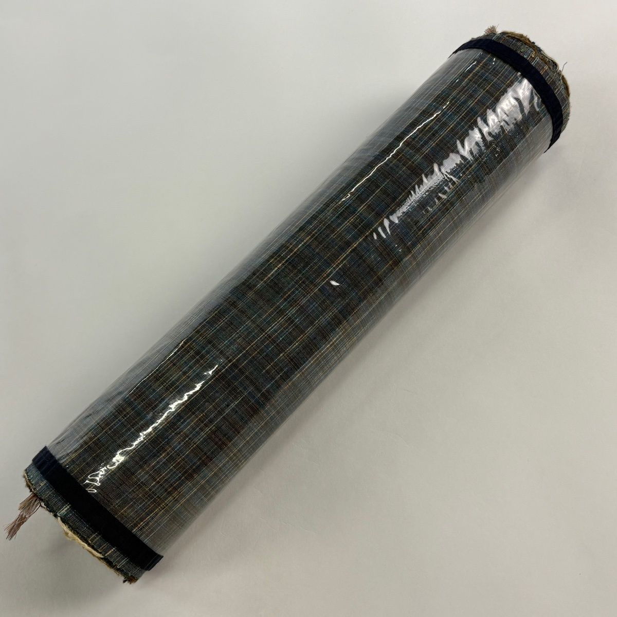 反物 秀品 紬 証紙 縞 青灰色 正絹 【中古】 反物 秀品 紬 証紙 縞 青灰色 正絹 【中古】