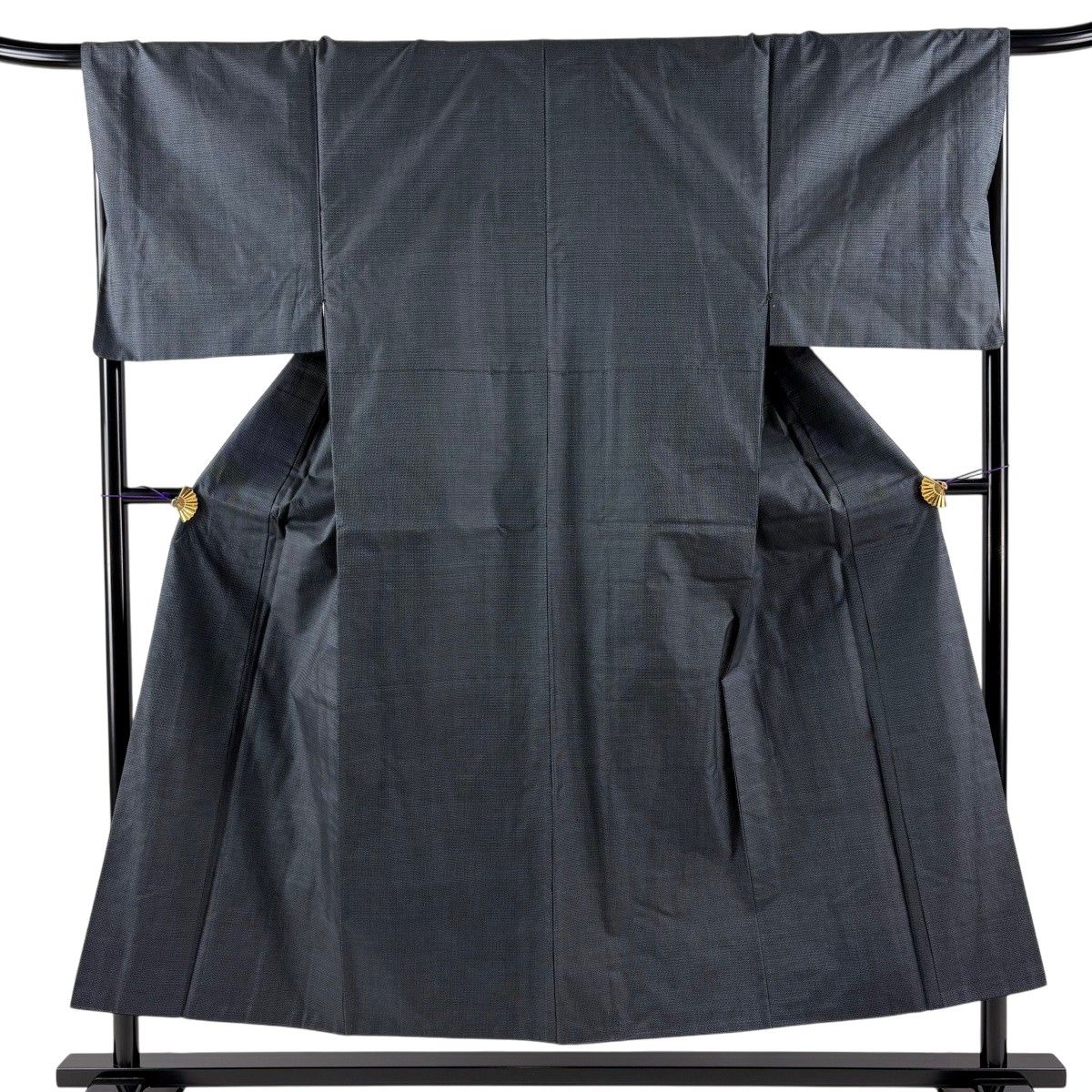 【美品】男着物 身丈151.5cm 裄丈68cm L 袷 紬 亀甲絣 墨色 正絹 名品 【中古】 13,350円