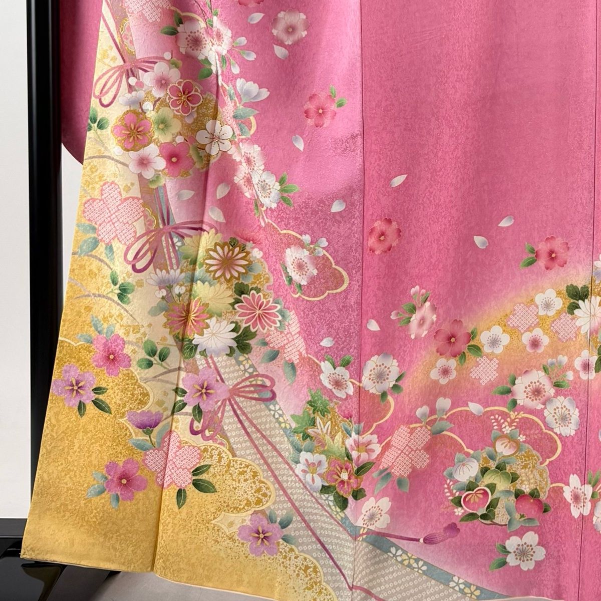 振袖 身丈163cm 裄丈68cm L 袷 鈴乃屋 雪輪 桜 銀通し 金彩 ピンク 正絹 名品 【中古】 振袖 身丈163cm 裄丈68cm L 袷 鈴乃屋 雪輪 桜 銀通し 金彩 ピンク 正絹 名品 【中古】