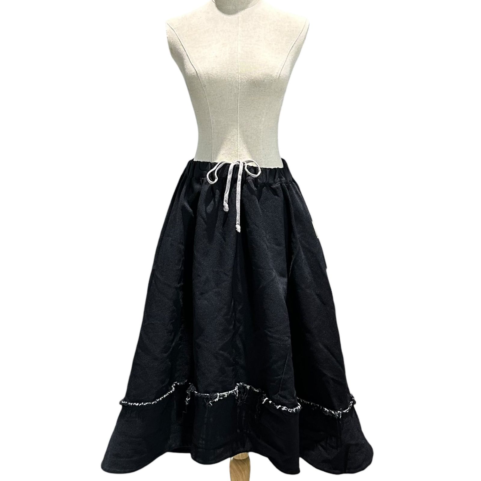 COMME des GARCONS COMME des GARCONS(コムデギャルソンコムデギャルソン) 23SS Polyester Shrink-Resistant Wide Skirt with Raw-Edge ポリ縮絨
