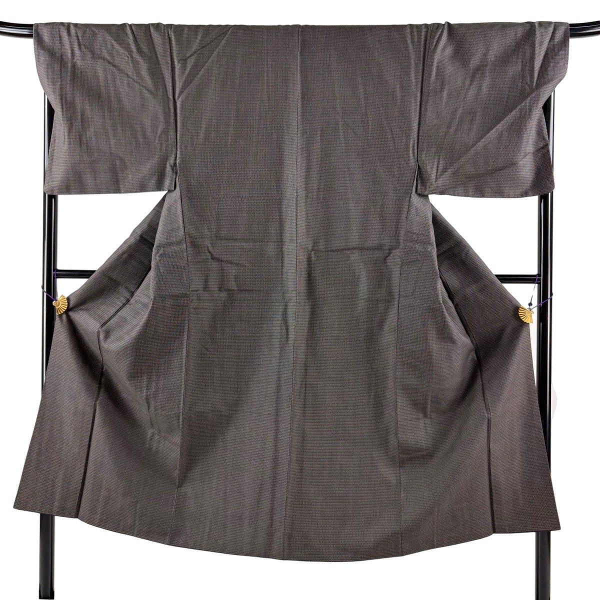 【美品】 男着物 身丈143cm 裄丈71cm M 袷 アンサンブル 紬地 亀甲絣 焦茶色 正絹 秀品 【中古】