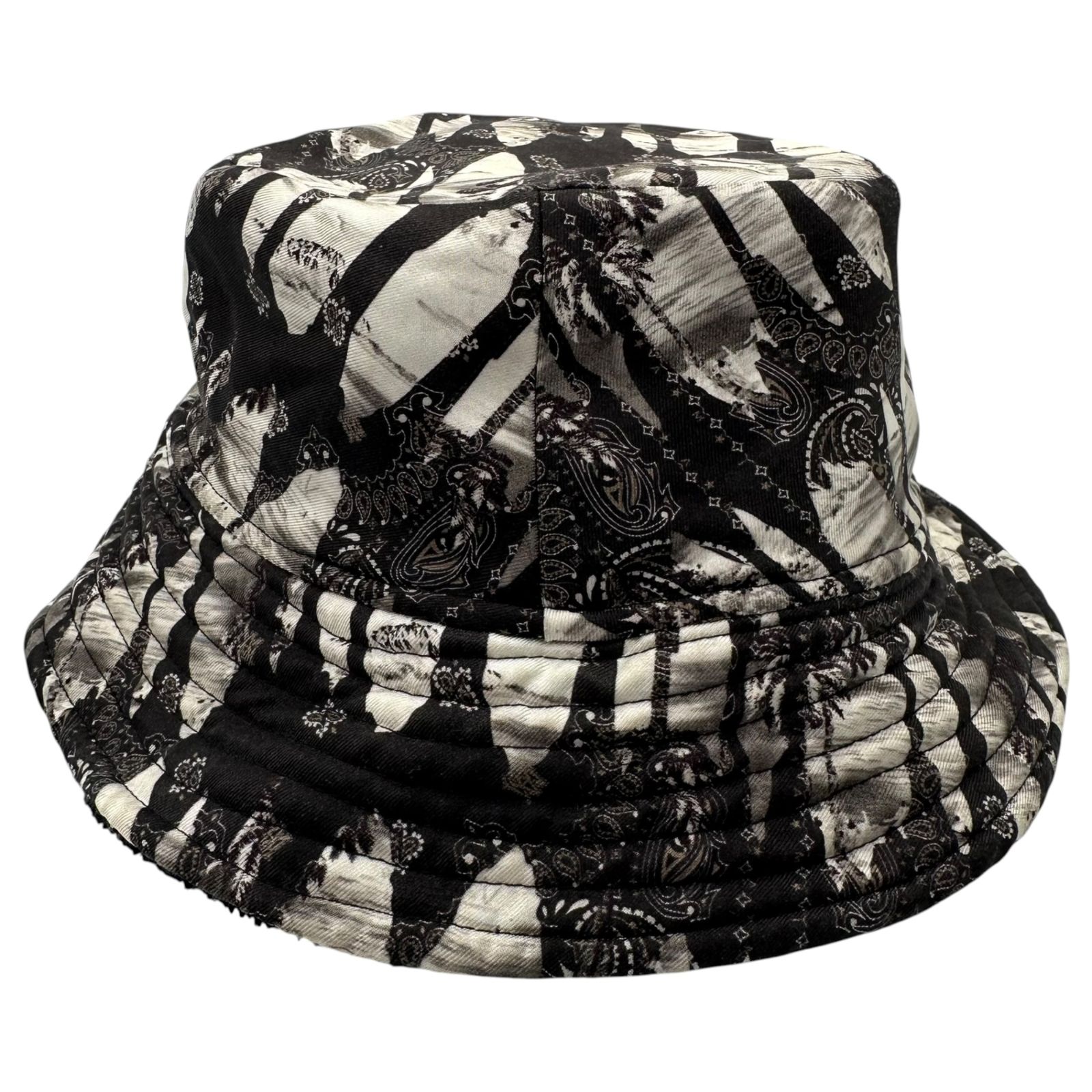 AMIRI(アミリ) BANDANA REVERSIBLE BUCKET HAT バンダナ リバーシブル