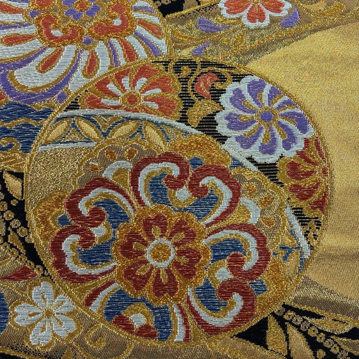 美品】 袋帯 秀品 振袖向き 鞠 桜 金糸 箔 金色 六通 正絹 【中古 